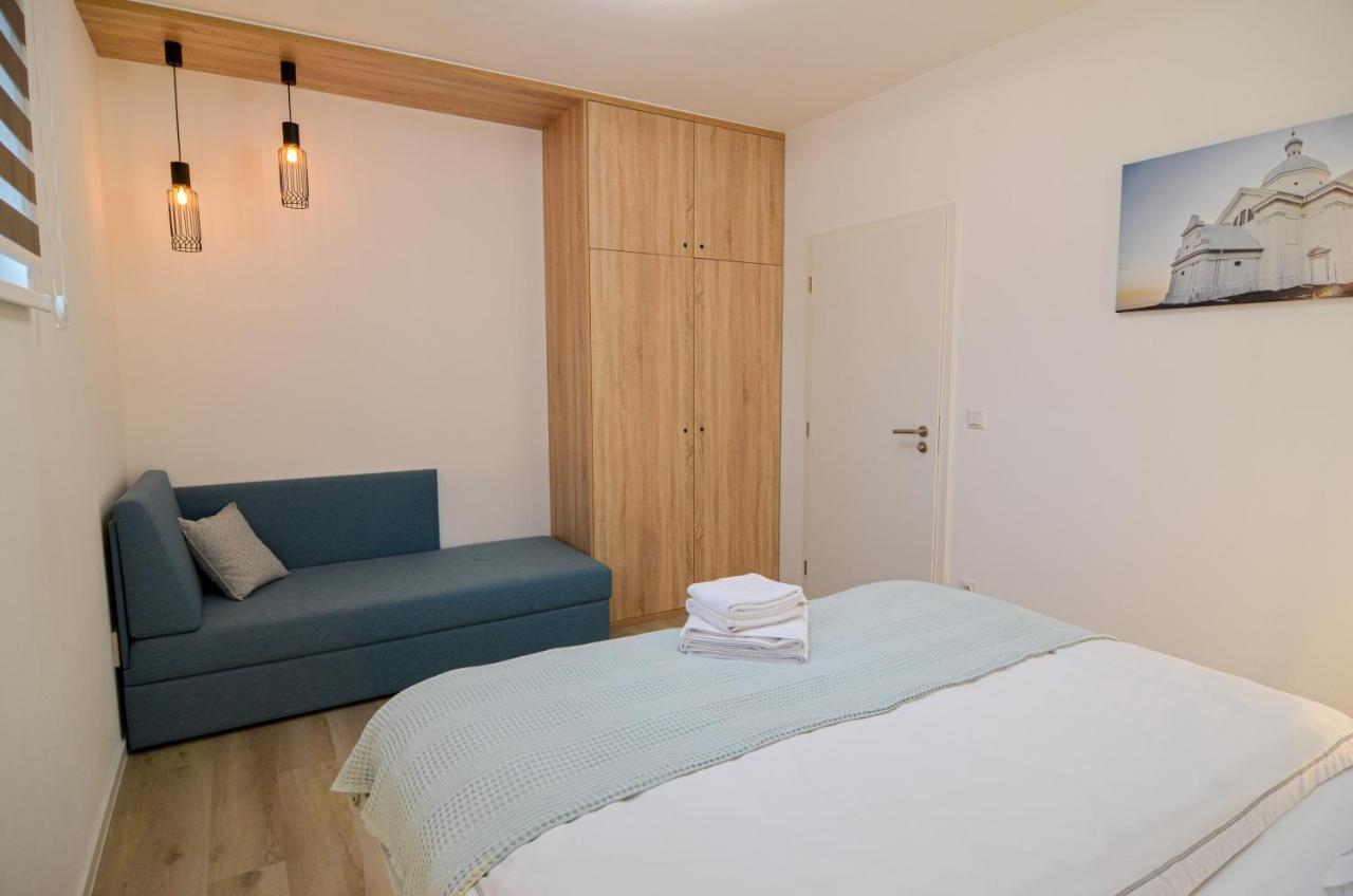 Apartman Astrid 4 Микулов Екстериор снимка